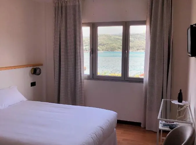 As Hortensias 酒店 Corcubión